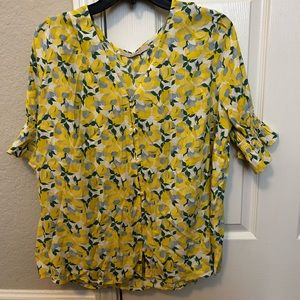 34. Lemon floral LOFT blouse